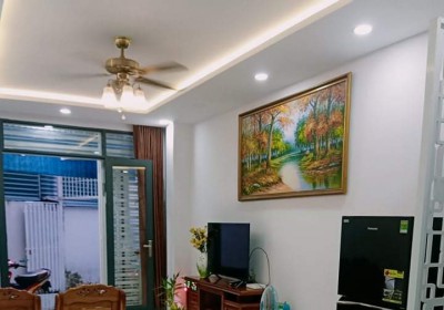 House for rent in Nha Trang l 3 floors, 3 bedrooms l 10 million VND