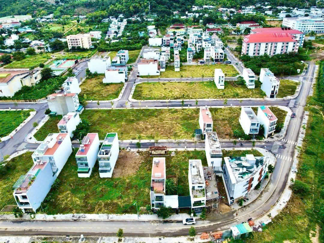Bán lô đất LK6 Khu đô thị Nam Vĩnh Hải, Nha Trang