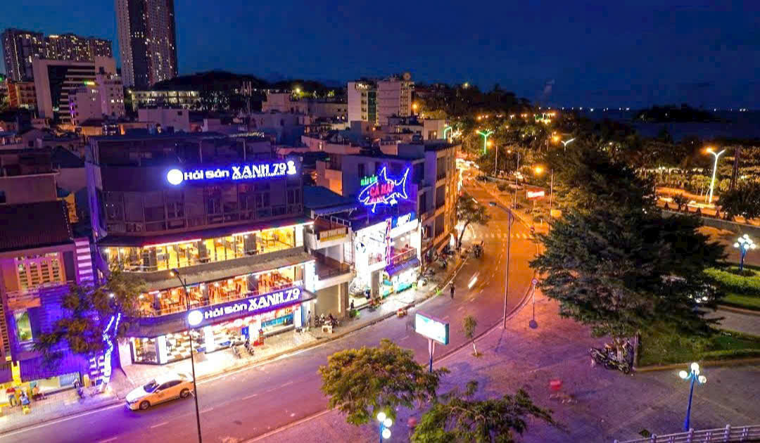 Bán Nhà Phố 5 Tầng View Biển Cầu Trần Phú Vĩnh Phước Nha Trang – Giá Chỉ 45 Tỷ