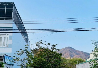 Bán Lô Đất Cặp Triệu Quang Phục Vĩnh Hòa Nha Trang – View Biển, Giá Chỉ 9 Tỷ