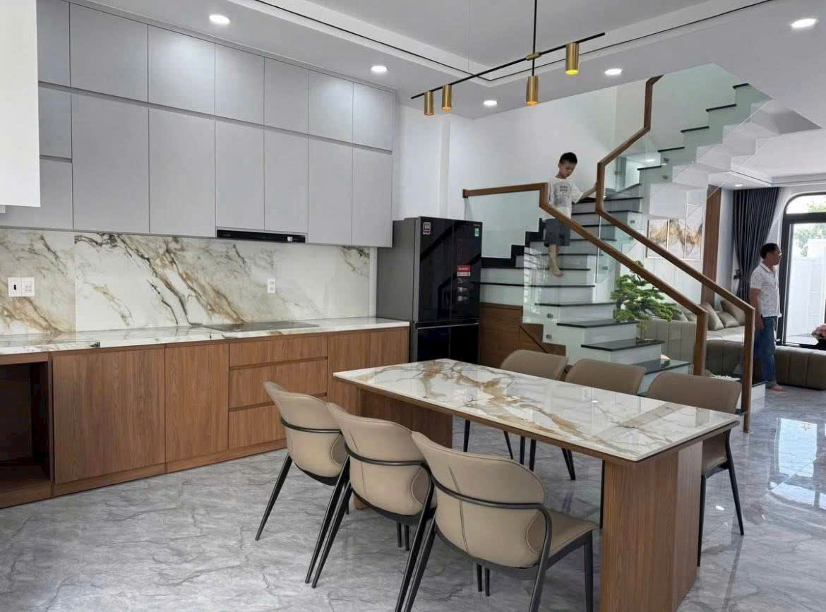 LUXURY HOUSE FOR RENT IN MY GIA | SOUTH NHA TRANG