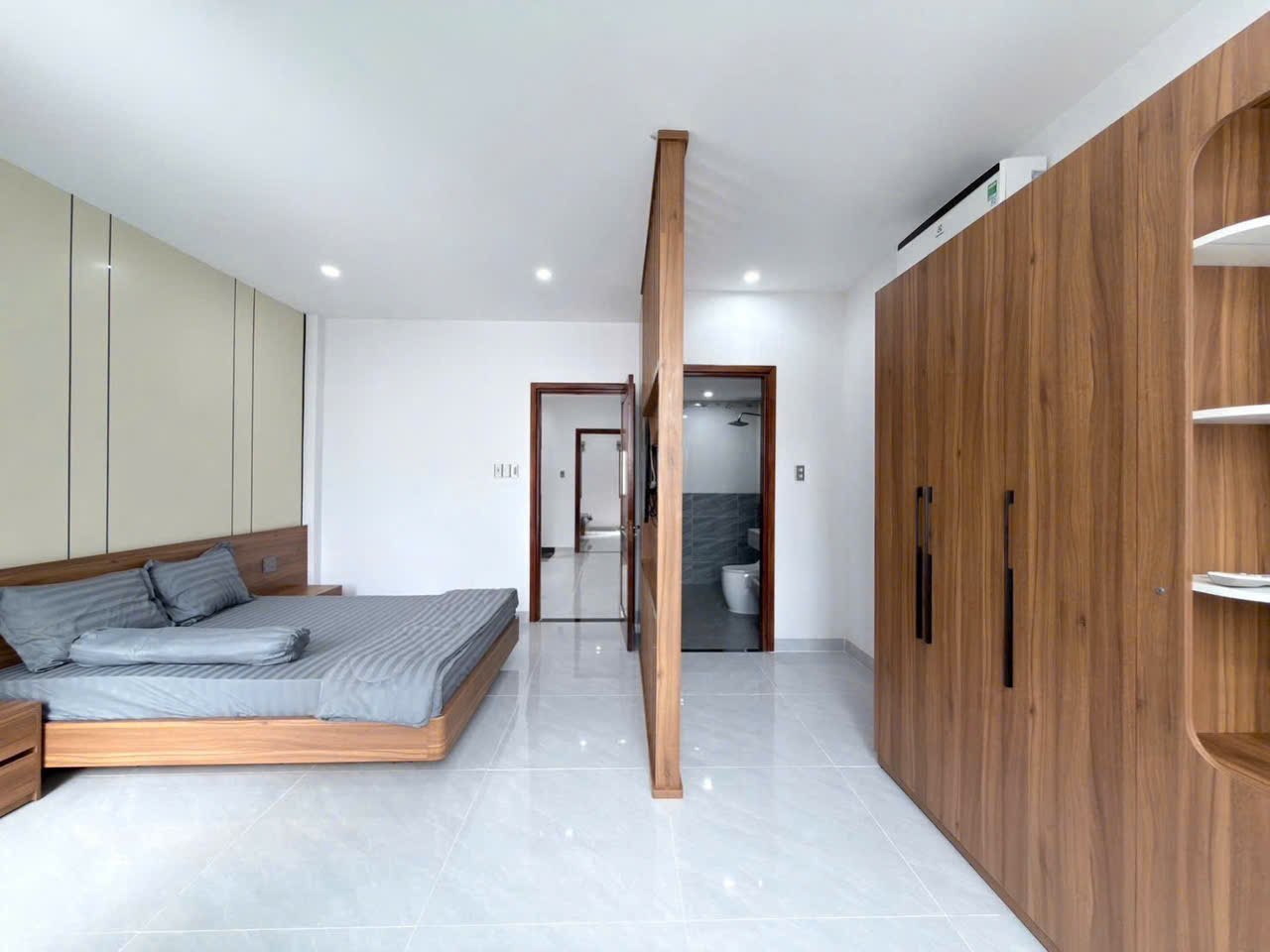HOUSE FOR RENT IN NHA TRANG CENTER | NEAR THE BEACH