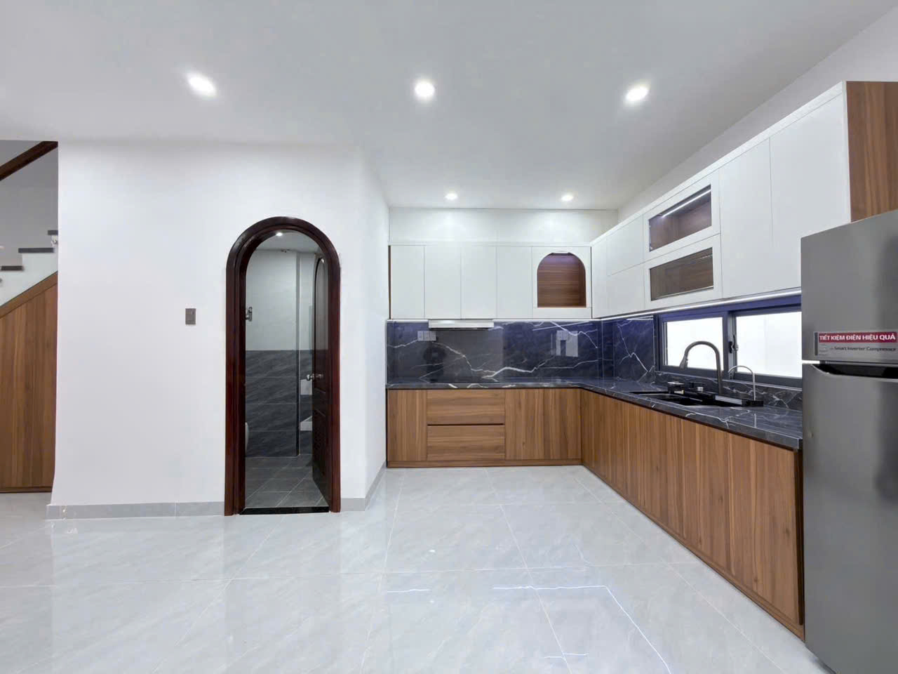 HOUSE FOR RENT IN NHA TRANG CENTER | NEAR THE BEACH
