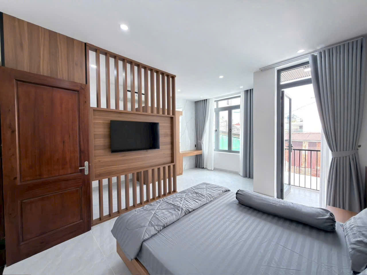 HOUSE FOR RENT IN NHA TRANG CENTER | NEAR THE BEACH