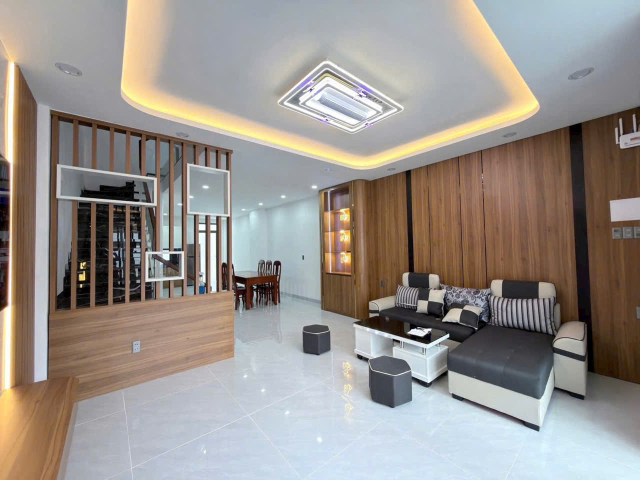 HOUSE FOR RENT IN NHA TRANG CENTER | NEAR THE BEACH