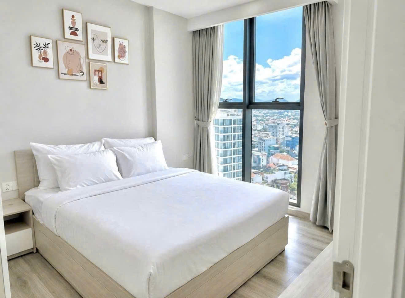 APARTMENT SEA VIEW FOR RENT IN MARINA SUITES, NHA TRANG