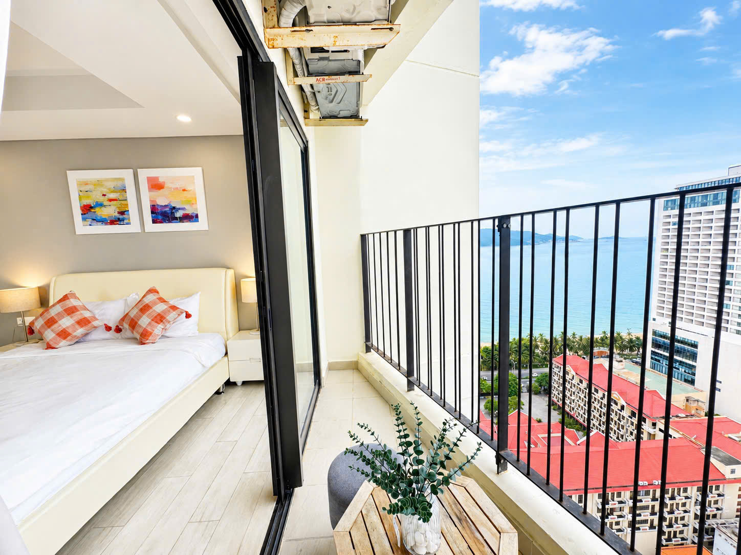 APARTMENT TWO BEDROOMS FOR RENT IN GOLD COAST | NHA TRANG CENTER