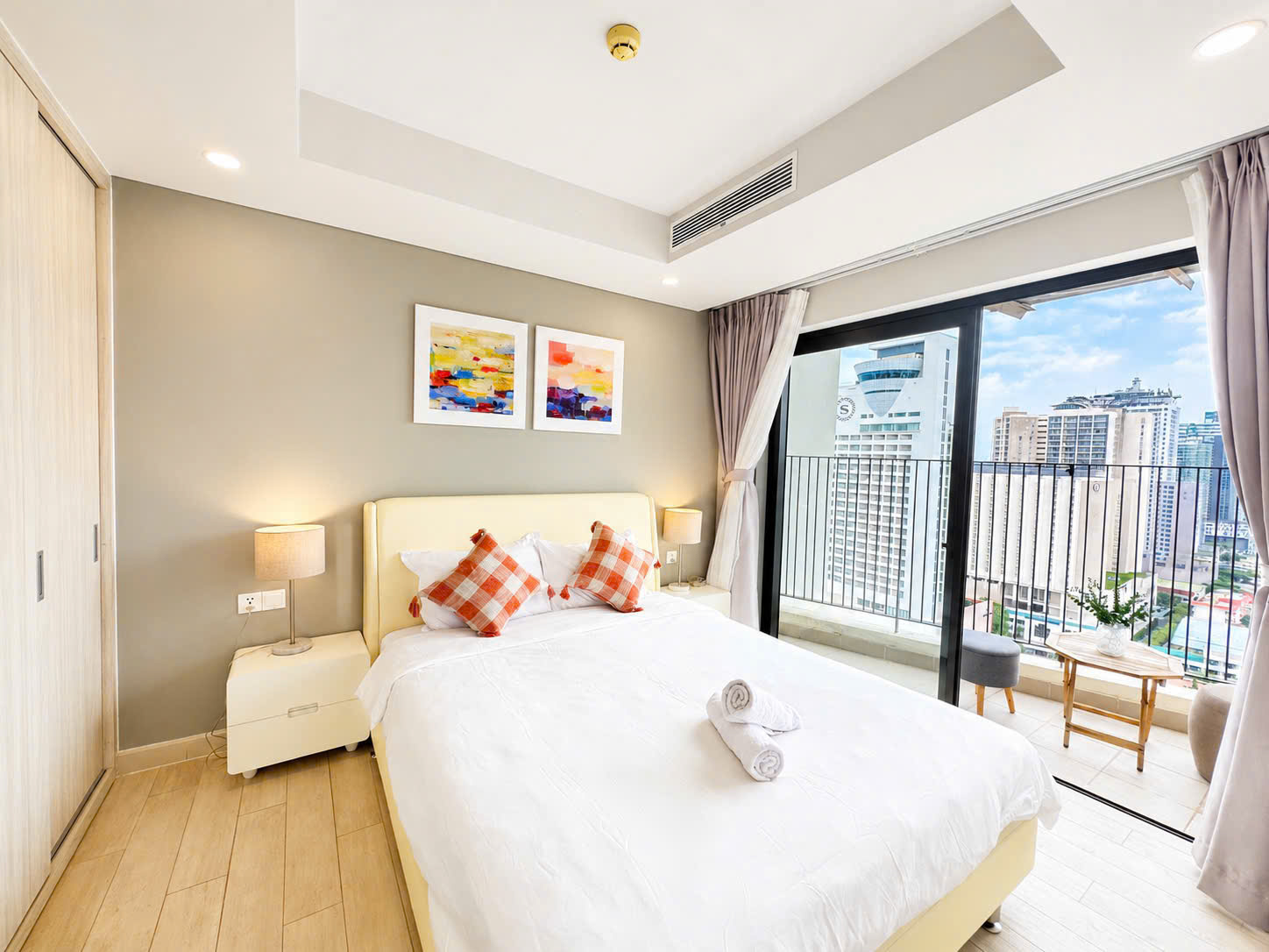 APARTMENT TWO BEDROOMS FOR RENT IN GOLD COAST | NHA TRANG CENTER