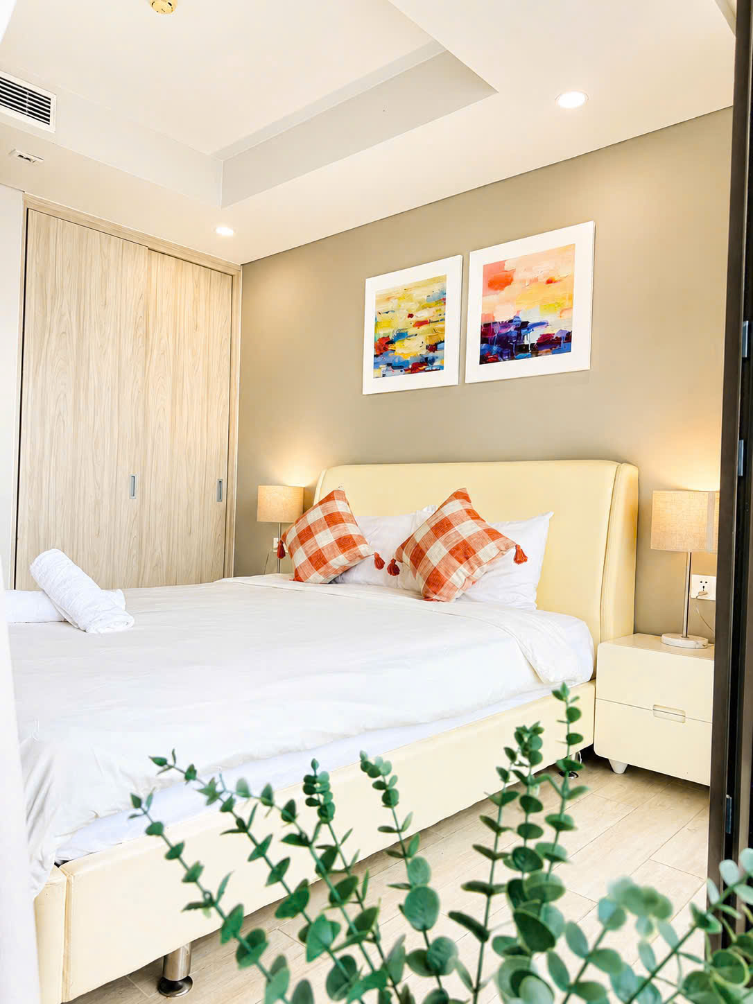 APARTMENT TWO BEDROOMS FOR RENT IN GOLD COAST | NHA TRANG CENTER