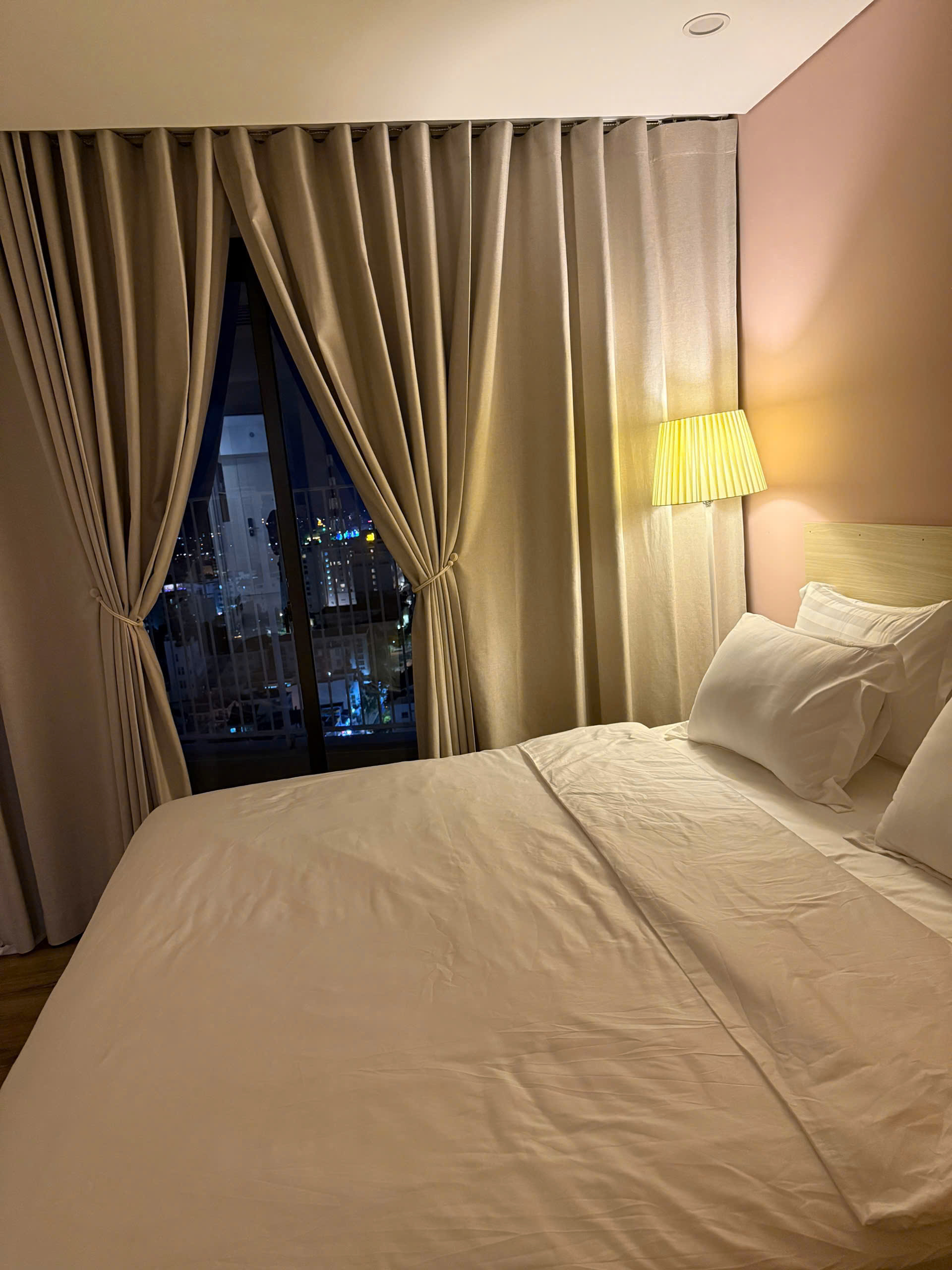 TWO BEDROOMS APARTMENT FOR RENT AT GOLD COAST NHA TRANG