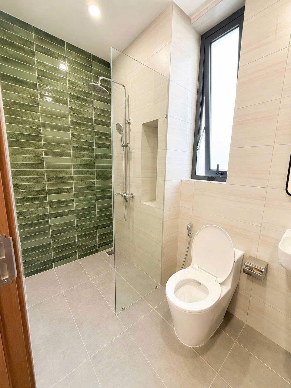 BEAUTIFUL HOUSE 6 BEDROOMS FOR RENT IN MY GIA URBAN SOUTH NHA TRANG