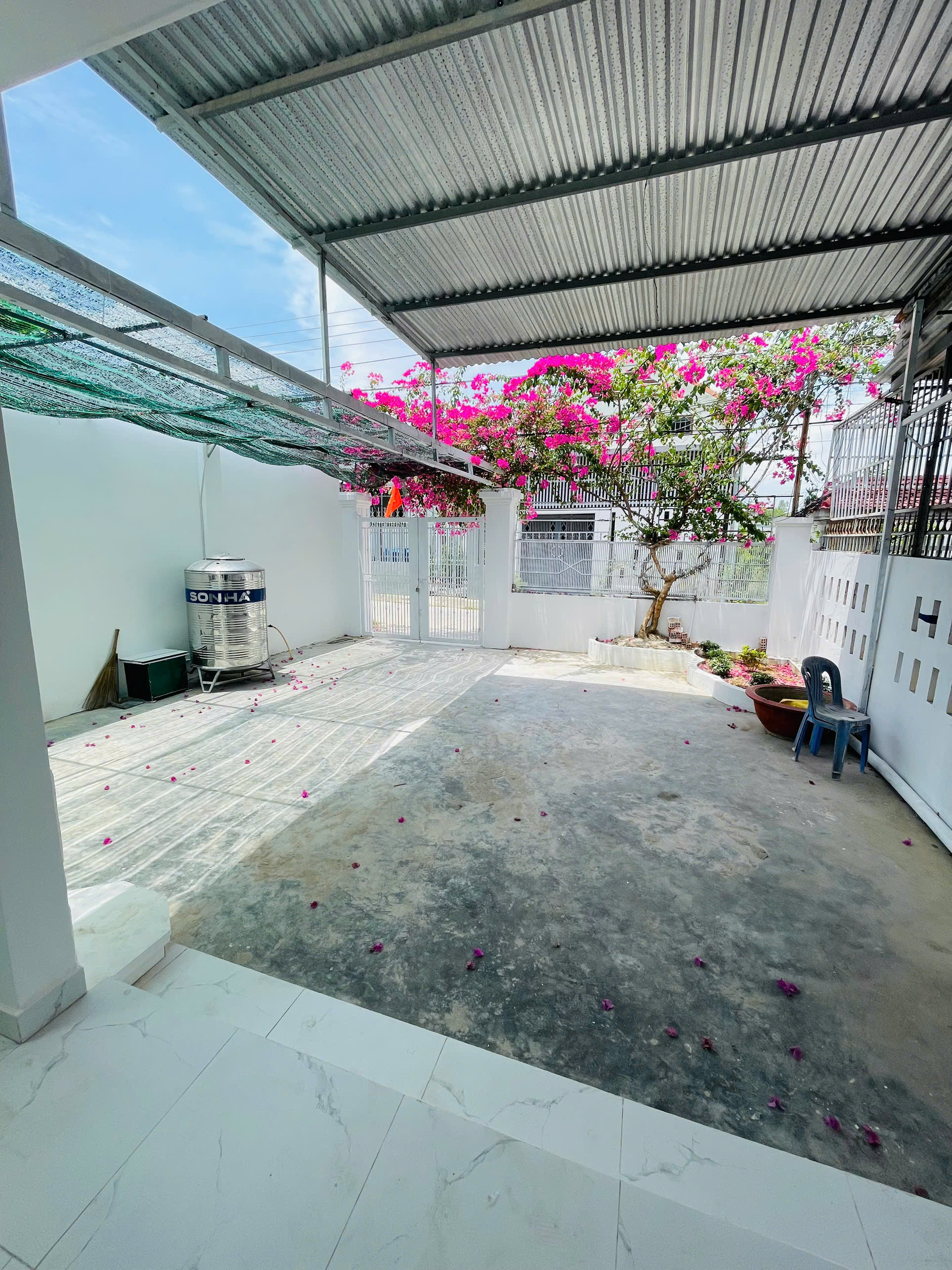 BEAUTIFUL HOUSE FOR RENT IN NORTH NHA TRANG