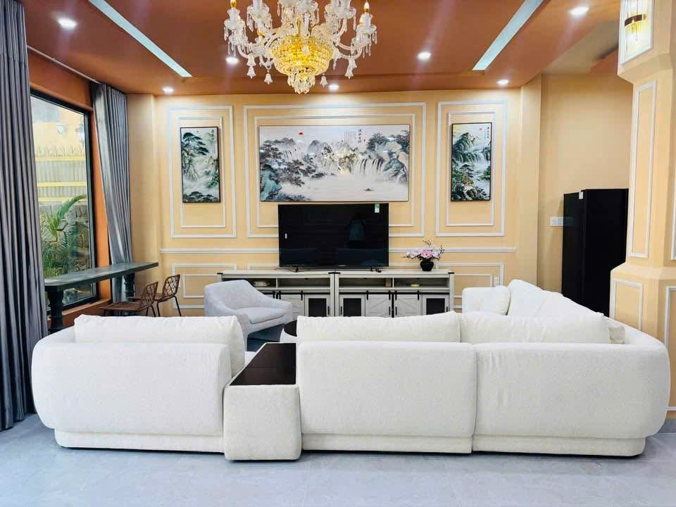 HOUSE FOR RENT IN NORTH NHA TRANG | NEAR HON CHONG BEACH