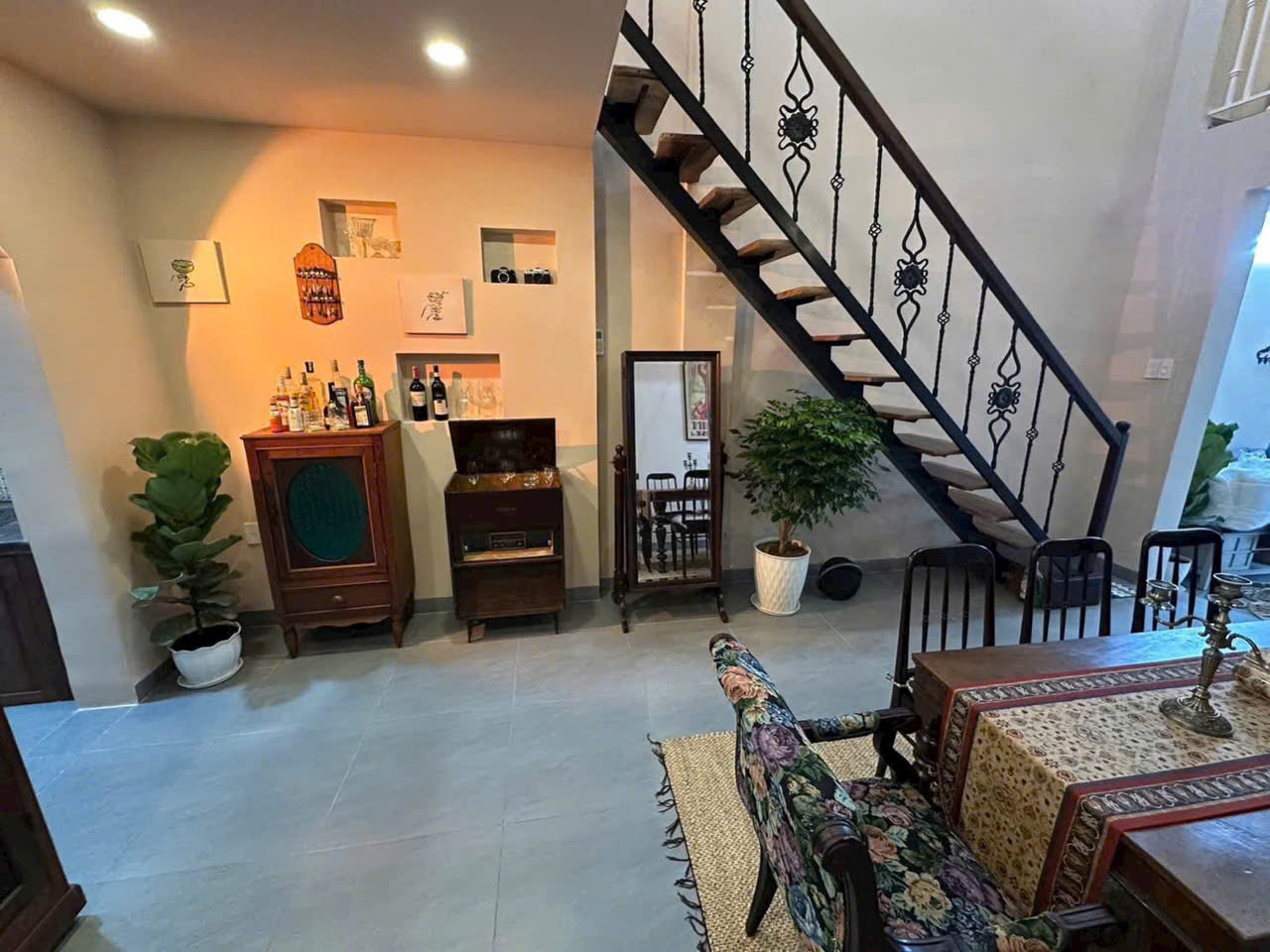 BEAUTIFUL VINTAGE-STYLE HOUSE FOR RENT IN NHA TRANG CENTER