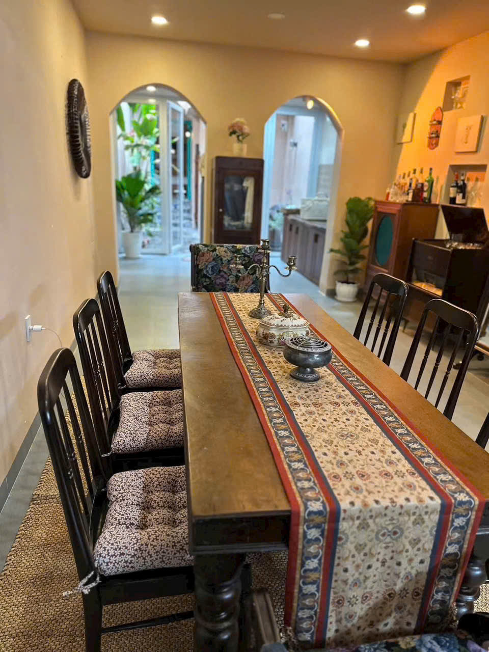 BEAUTIFUL VINTAGE-STYLE HOUSE FOR RENT IN NHA TRANG CENTER