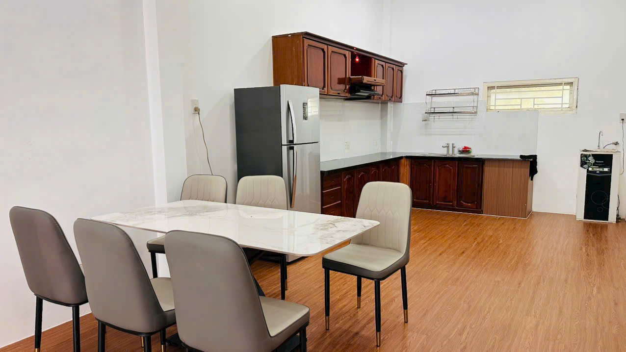 HOUSE FOR RENT WITH 2-STORY NEAR LOTTE MART NHA TRANG