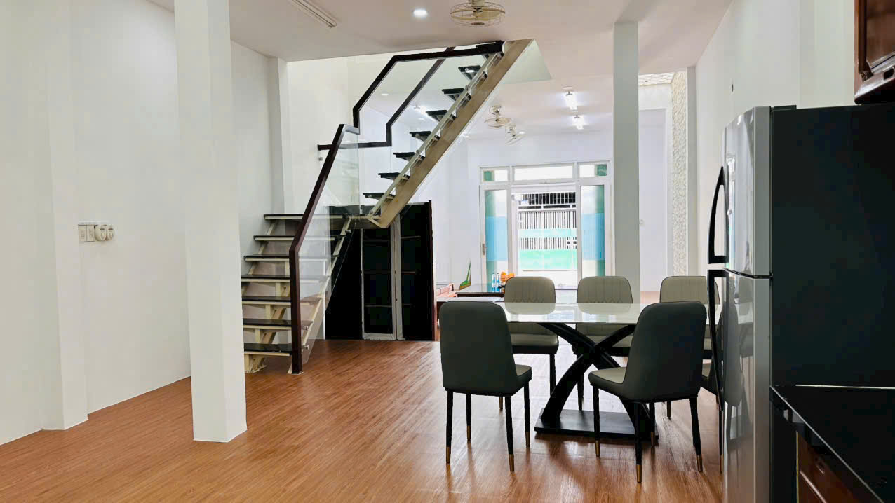 HOUSE FOR RENT WITH 2-STORY NEAR LOTTE MART NHA TRANG