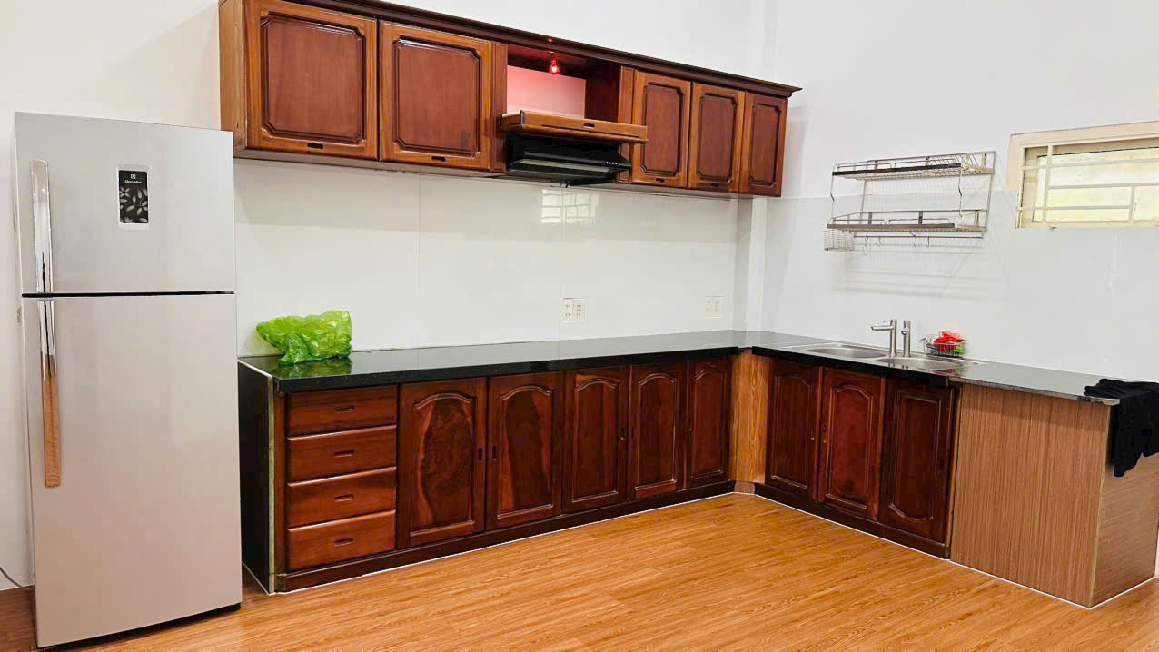 HOUSE FOR RENT WITH 2-STORY NEAR LOTTE MART NHA TRANG