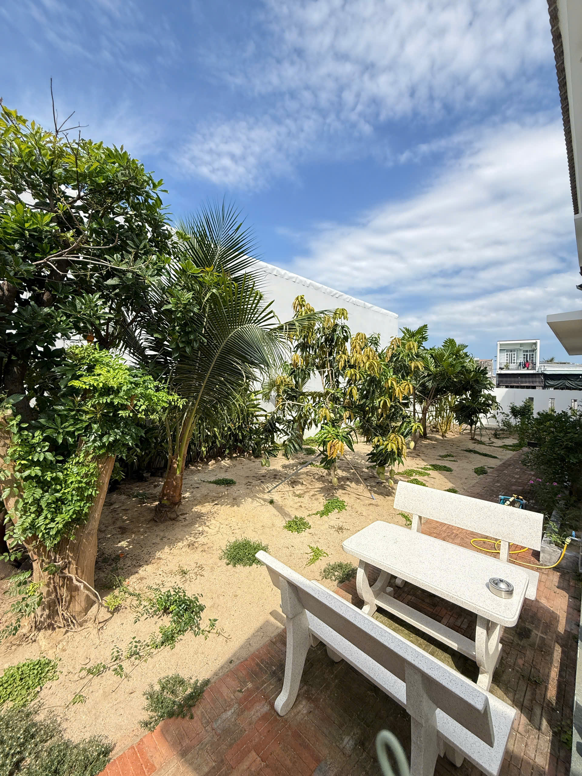 BEAUTIFUL MINI VILLA WITH GARDEN FOR RENT NEAR NHA TRANG CITY CENTER