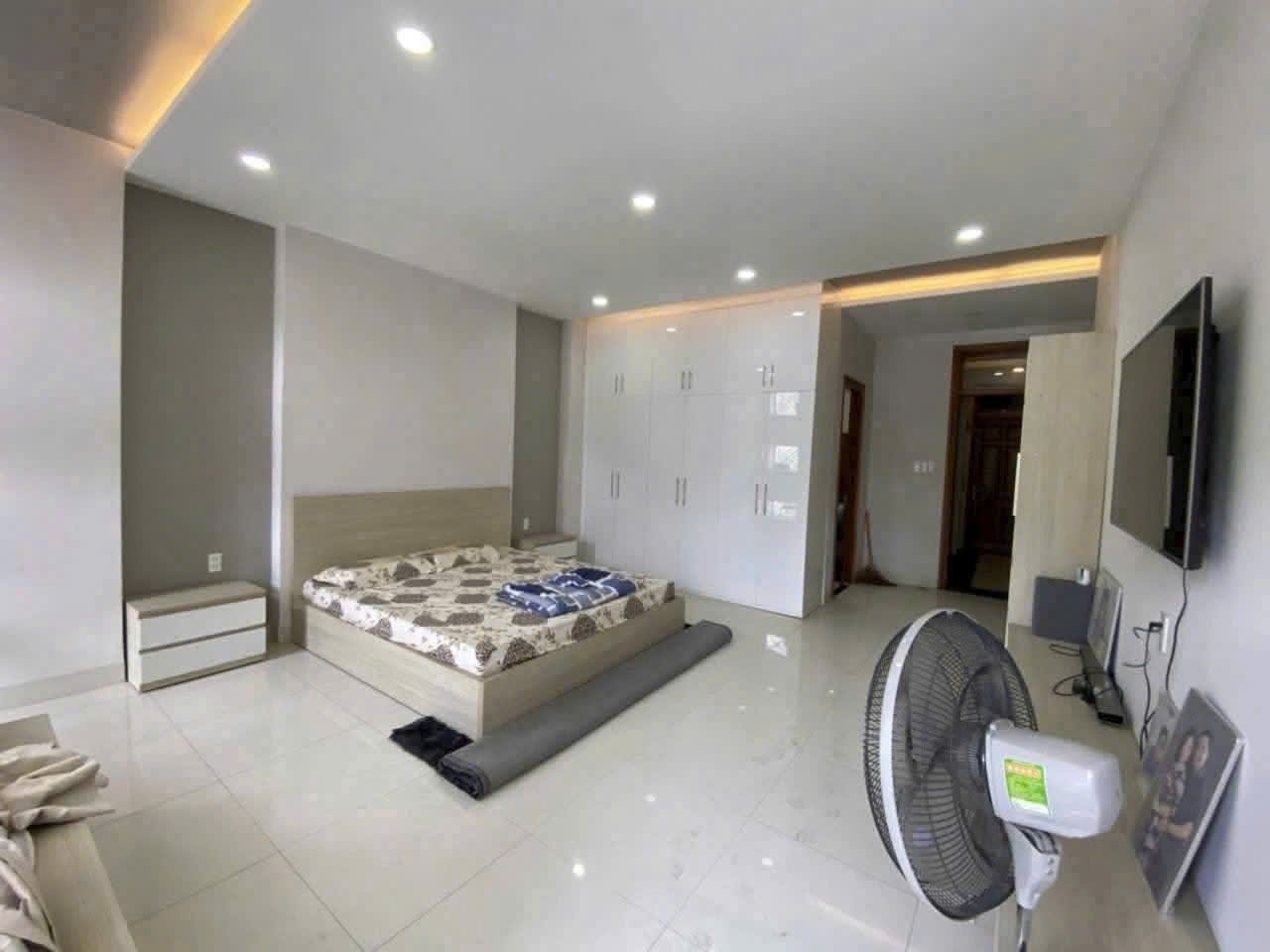 SPACIOUS 3-STORY APARTMENT STYLE HOUSE FOR RENT IN NORTH NHA TRANG