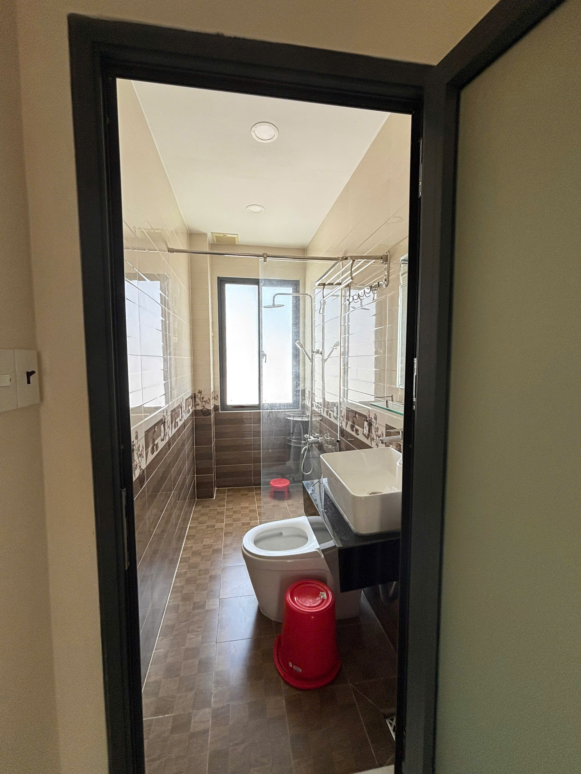 MORDEN 2-STORY HOUSE WITH ROOFTOP TERRACE FOR RENT IN NORTH NHA TRANG