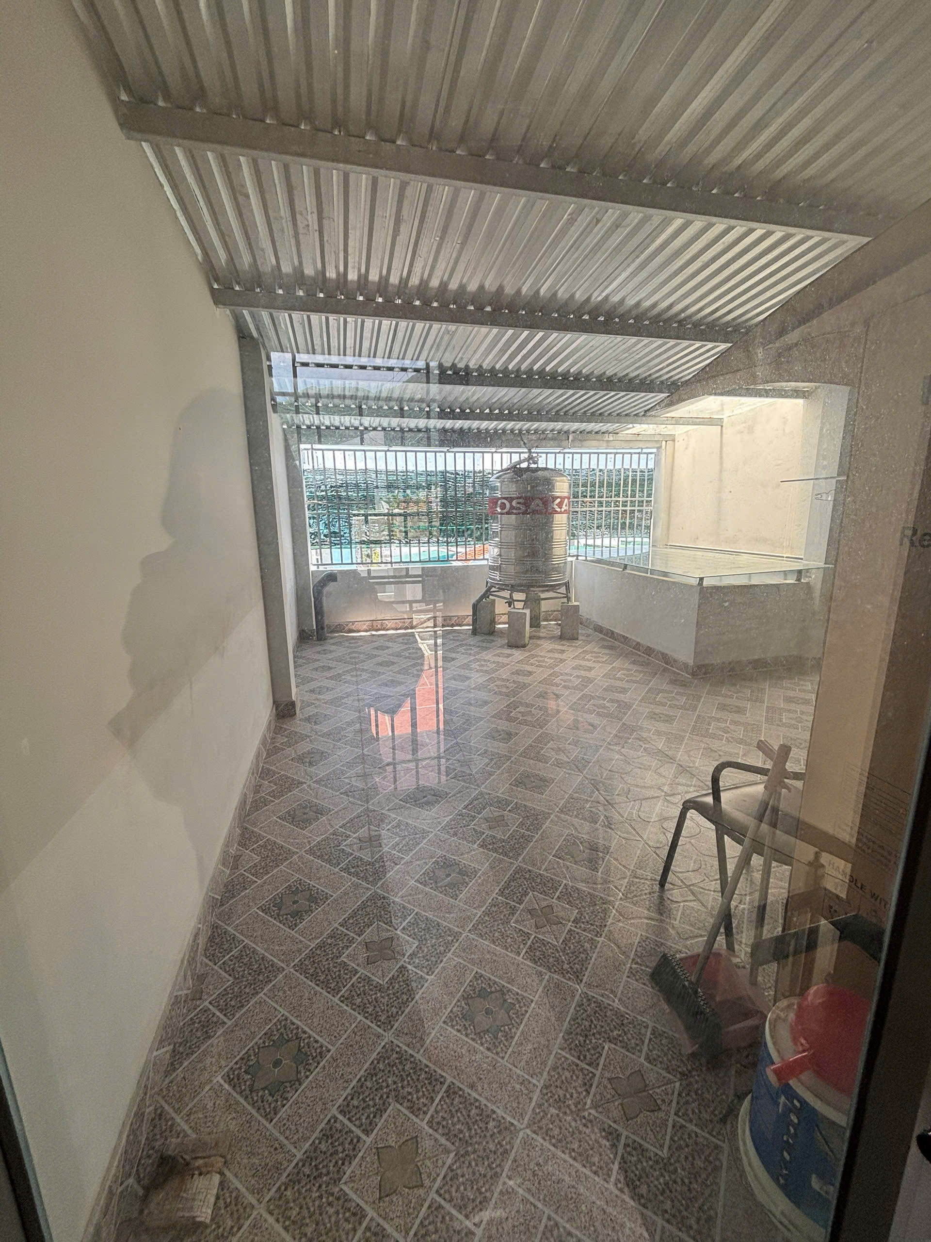 MORDEN 2-STORY HOUSE WITH ROOFTOP TERRACE FOR RENT IN NORTH NHA TRANG