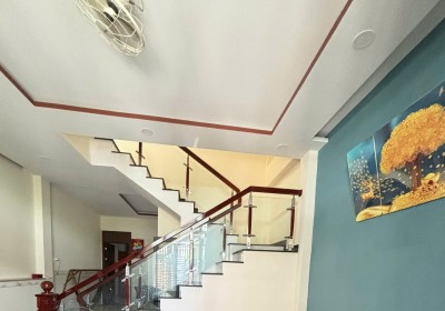 MORDEN 2-STORY HOUSE WITH ROOFTOP TERRACE FOR RENT IN NORTH NHA TRANG