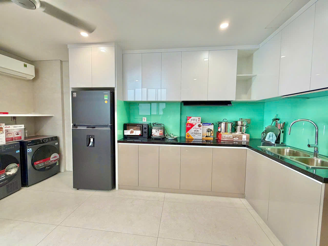 MODERN APARTMENT 2 BEDROOMS FOR RENT IN NORTH NHA TRANG