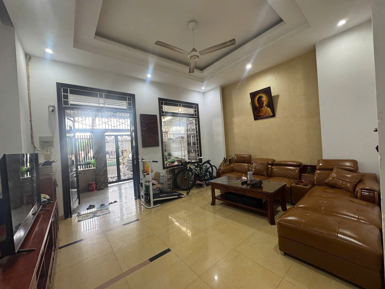 SPACIOUS HOUSE FOR RENT NEAR BA LANG BEACH NORTH NHA TRANG