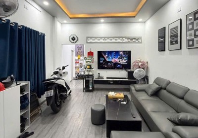 2-STORY HOUSE FOR RENT IN NORTH NHA TRANG FOR LONG TERM EXPATRIATES