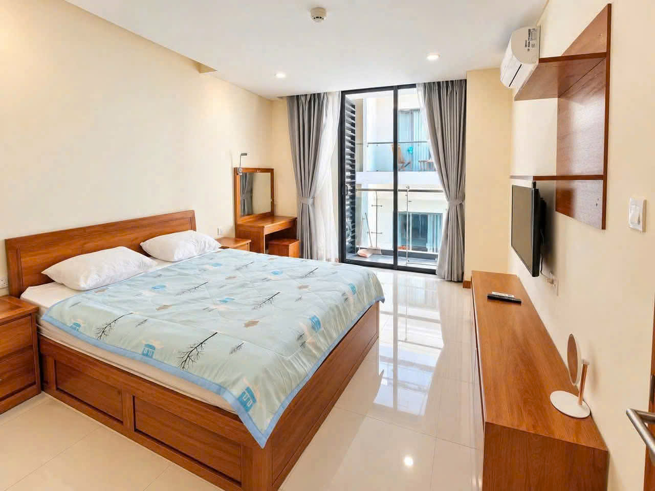 Bán Căn Hộ Maple 4 Sao Gần Quảng Trường 2/4 Nha Trang Sổ Hồng Lâu Dài | Hàng Cực Hiếm
