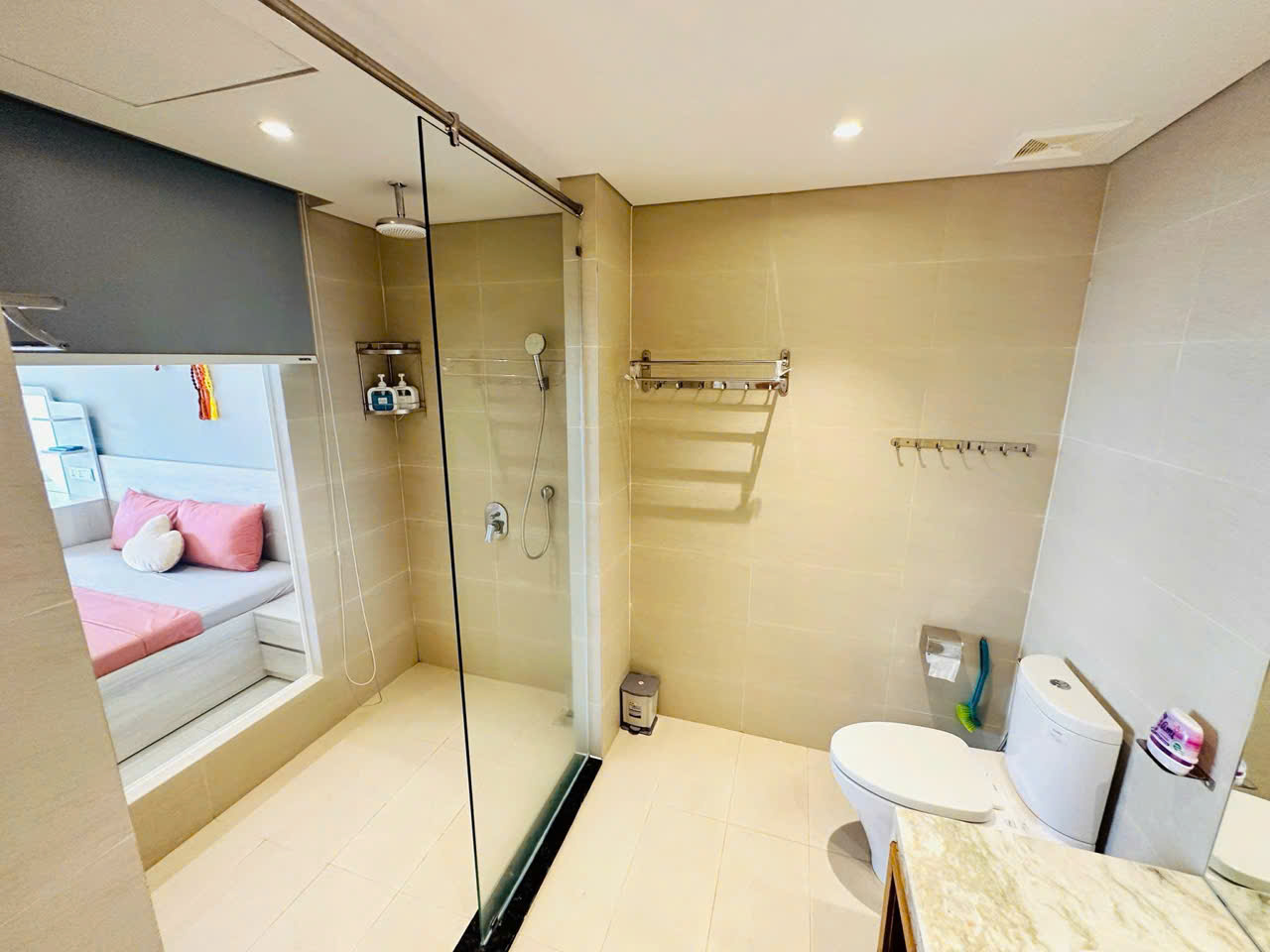 BEAUTIFUL STUDIO APARTMENT FOR RENT IN GOLD COAST NHA TRANG