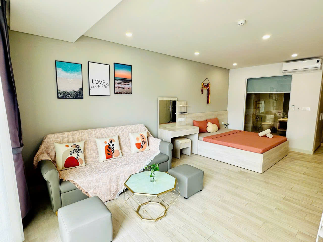BEAUTIFUL STUDIO APARTMENT FOR RENT IN GOLD COAST NHA TRANG