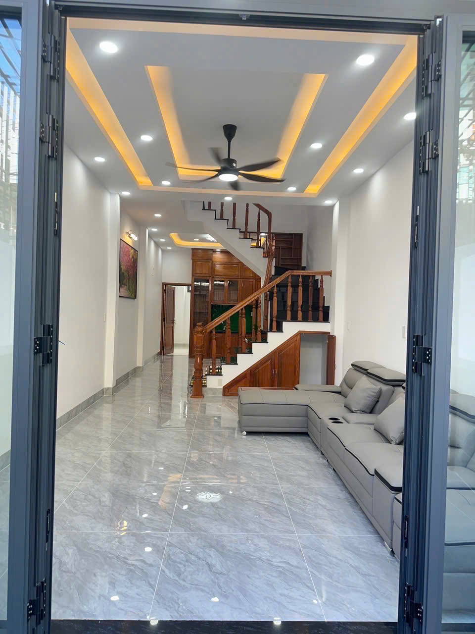 BRAND NEW 3-STORY TOWNHOUSE WITH CAR PARKING FOR RENT IN WEST NHA TRANG