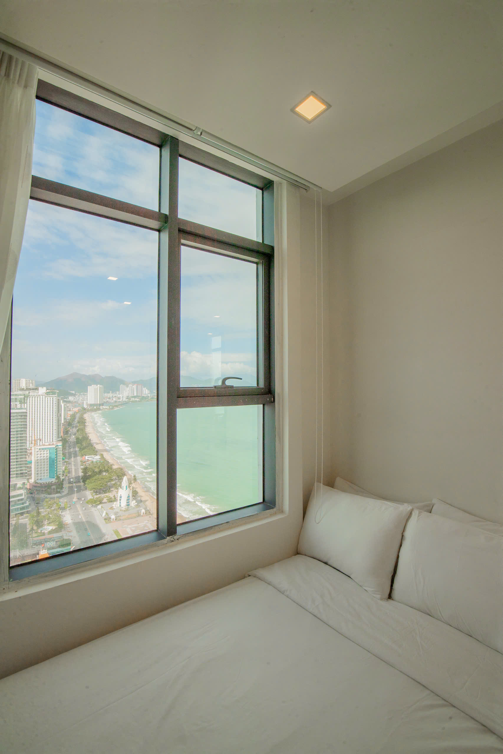 OCEAN VIEW APARTMENT FOR RENT IN MUONG THANH 60 TRAN PHU | NHA TRANG CENTER