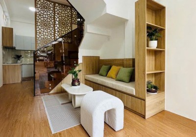 Beautiful 2-Frontage Corner House For Rent Near Lac Long Quan Market, Nha Trang Central