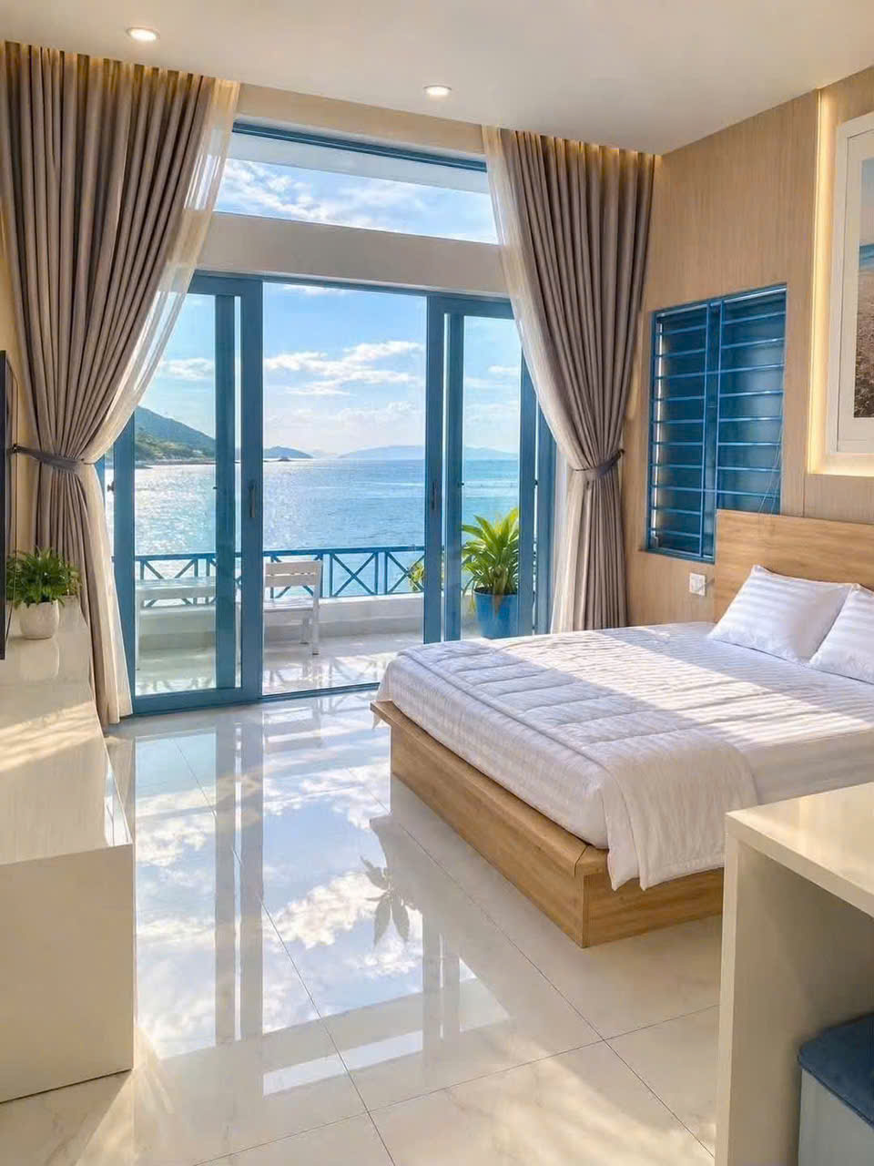 BEACHFRONT VILLA FOR RENT IN VINH LUONG NHA TRANG