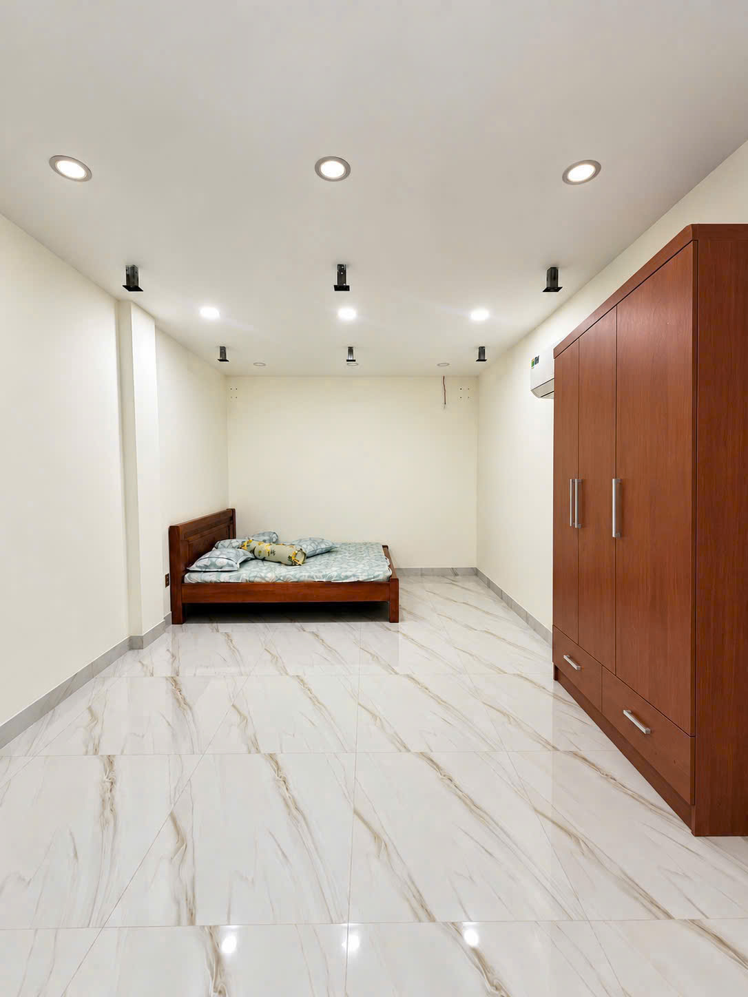 MODERN PET-FRIENDLY APARTMENT FOR RENT IN ACC VINH HOA | NORTH NHA TRANG