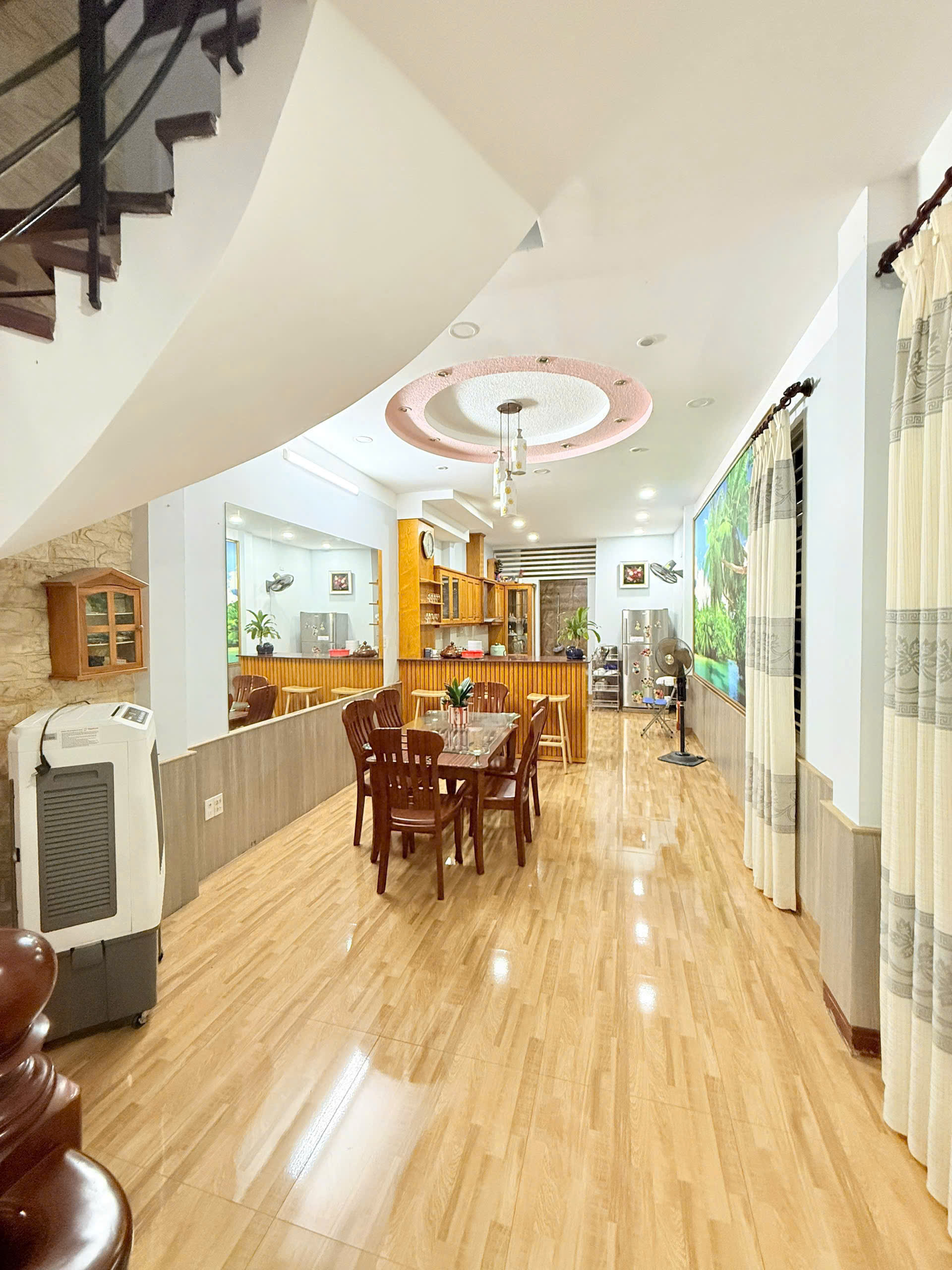 BEAUTIFUL HOUSE FOR RENT IN NHA TRANG CENTRAL