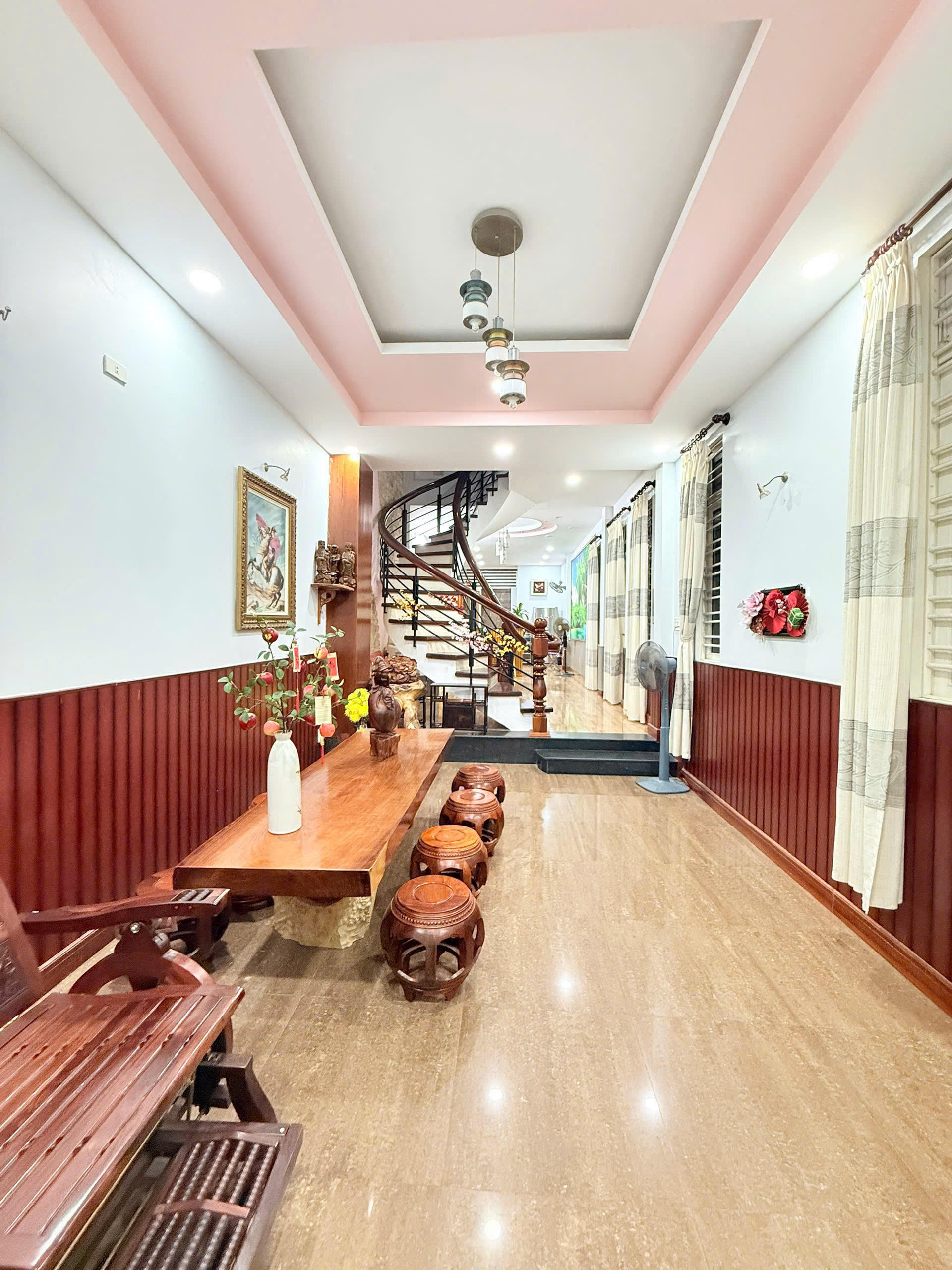 BEAUTIFUL HOUSE FOR RENT IN NHA TRANG CENTRAL